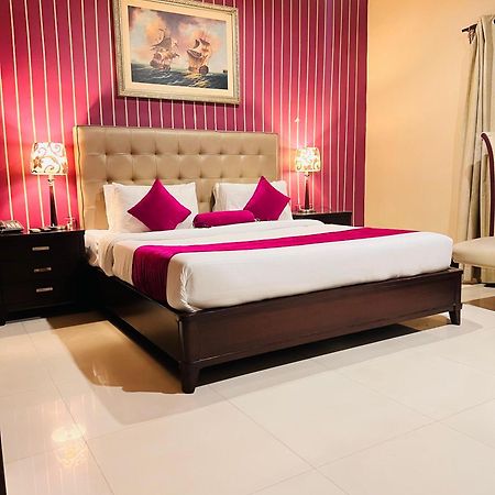 Grand Regent Hotel And Suites Faisalabad Bagian luar foto